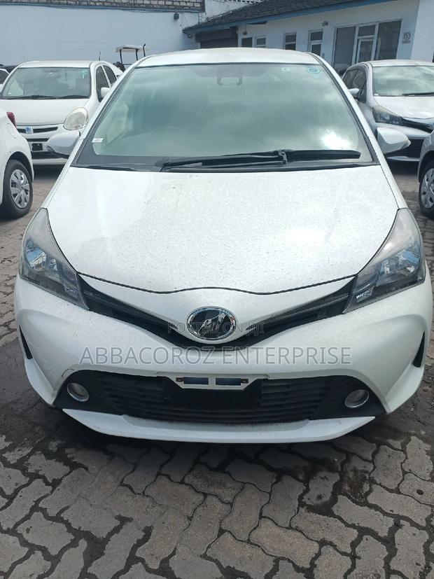 Toyota Vitz 2016 White