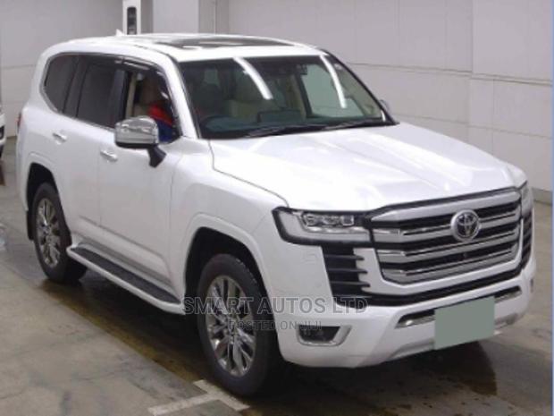 New 2023 Toyota Land Cruiser Pearl: Unmatched Capability and Luxury