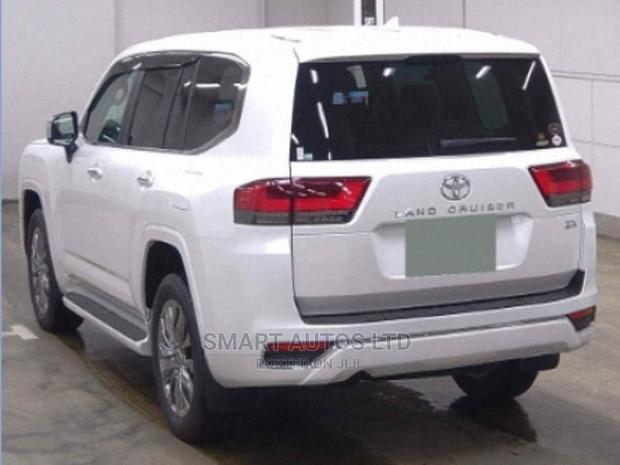 New 2023 Toyota Land Cruiser Pearl: Unmatched Capability and Luxury