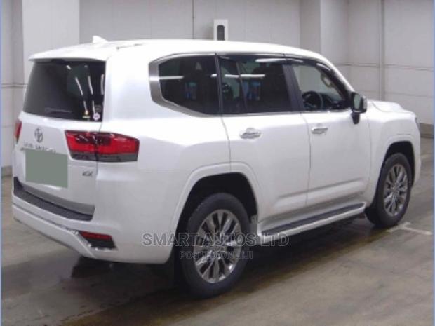 New 2023 Toyota Land Cruiser Pearl: Unmatched Capability and Luxury