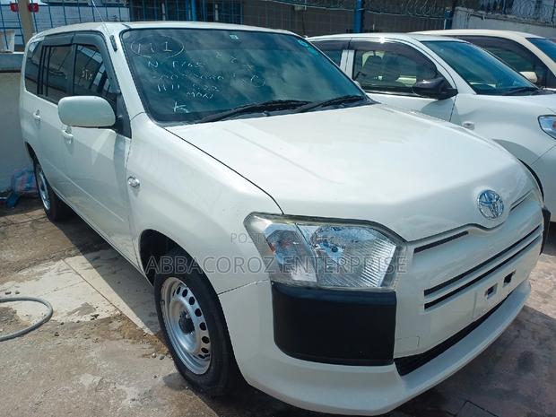Toyota Succeed SV Premium 2016 White