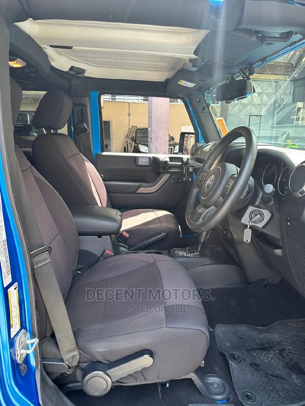Quality Used: 2017 Blue Jeep Wrangler Rubicon 4x