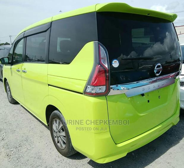 Nissan Serena 2017 Green