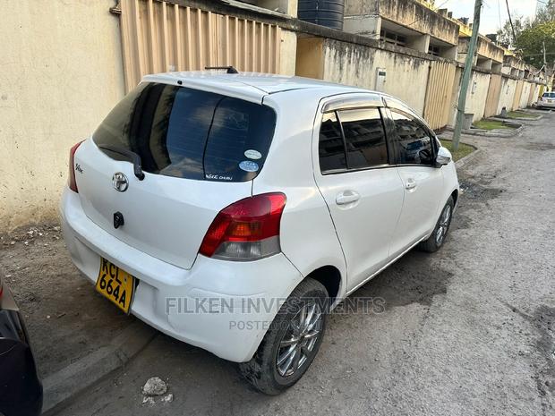 Toyota Vitz 1.3 FWD 5dr 2009 in White - Modern compact car with great fuel efficiency and comfort