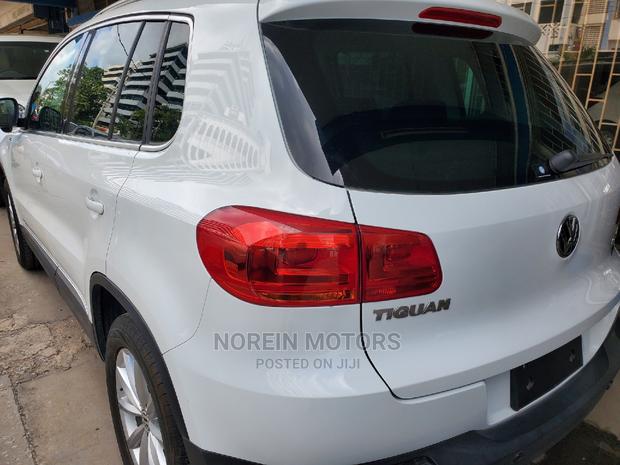 White Volkswagen Tiguan 2016 - Spacious Family Car