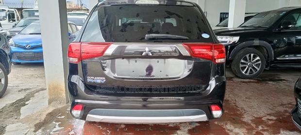 Mitsubishi Outlander 2.0 PHEV AWD 2016 Purple