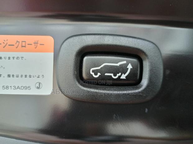Mitsubishi Outlander 2.0 PHEV AWD 2016 Purple