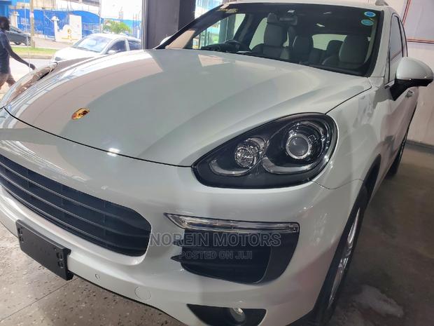 White 2017 Porsche Cayenne - Pre-owned Sports Utility Vehicle