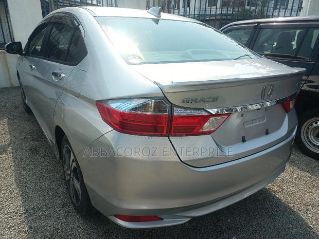 Honda Grace 1.5 Hybrid AWD 2016 Silver