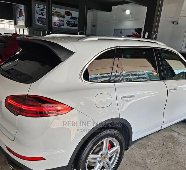 2016 Porsche Cayenne Pearl: Quality Pre-owned SUV