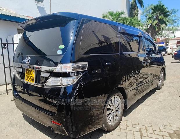 Toyota Vellfire 2014 Black