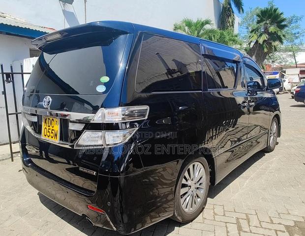 Toyota Vellfire 2014 Black