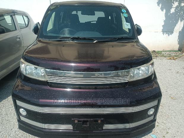 Toyota bB 2016 Purple