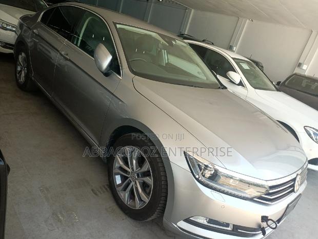 Volkswagen Passat 2016 Silver