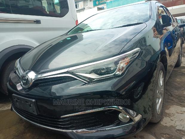 Toyota Auris 2016 Black