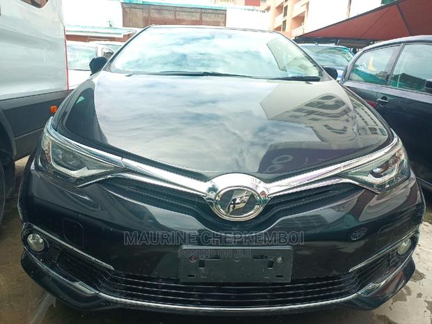 Toyota Auris 2016 Black