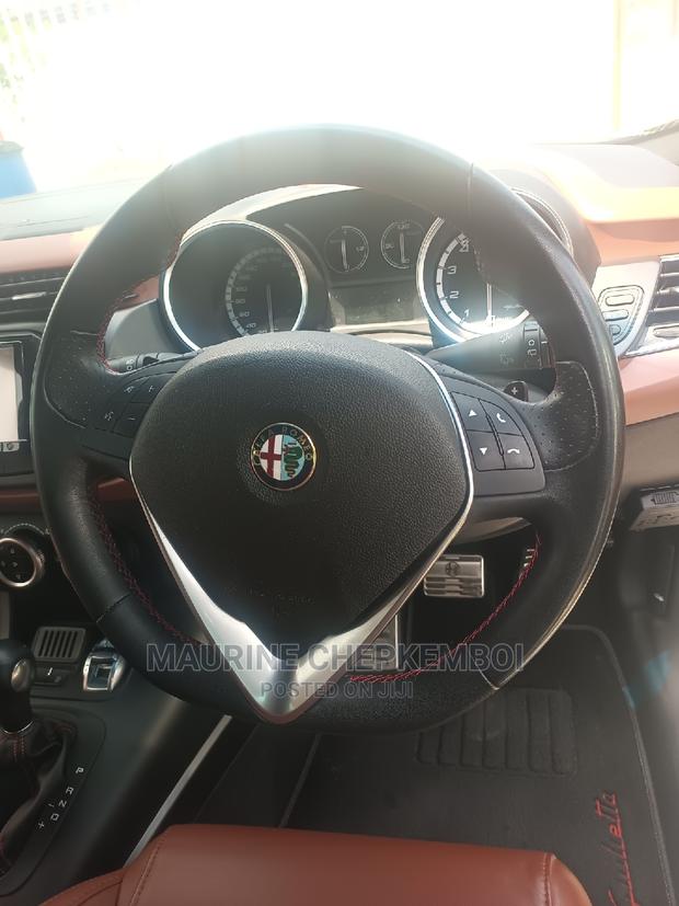 Alfa Romeo Giulia 2016 White