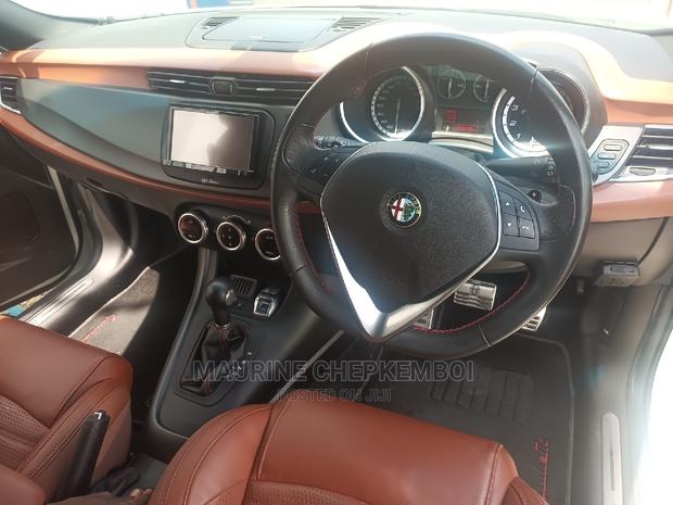 Alfa Romeo Giulia 2016 White