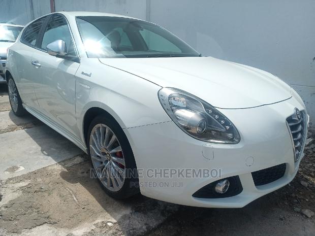 Alfa Romeo Giulia 2016 White