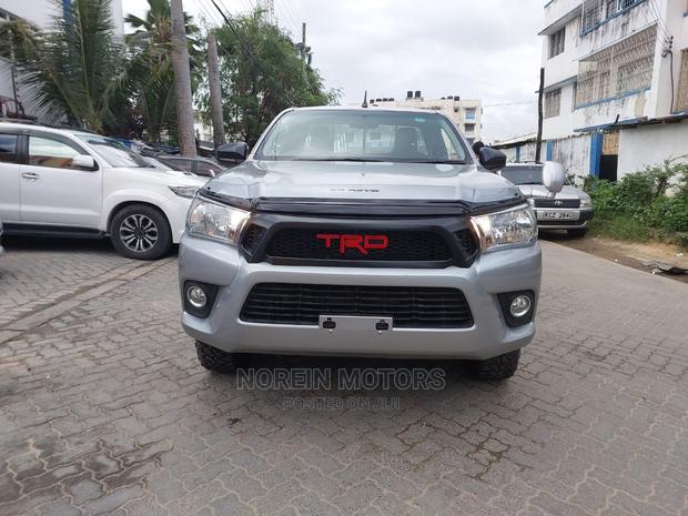 2016 Toyota Hilux Gray - Powerful and Reliable Truck