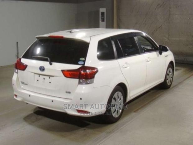 2016 Toyota Corolla Fielder in White - Premium and Versatile Sedan