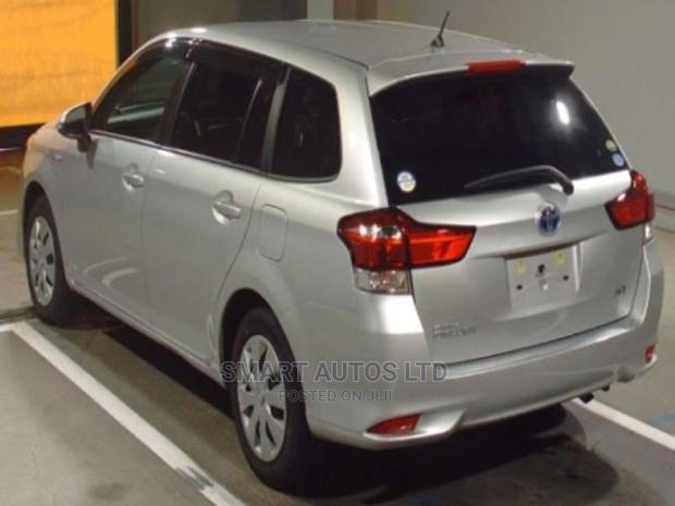 2016 Silver Toyota Corolla Fielder: Pre-Owned Wagon