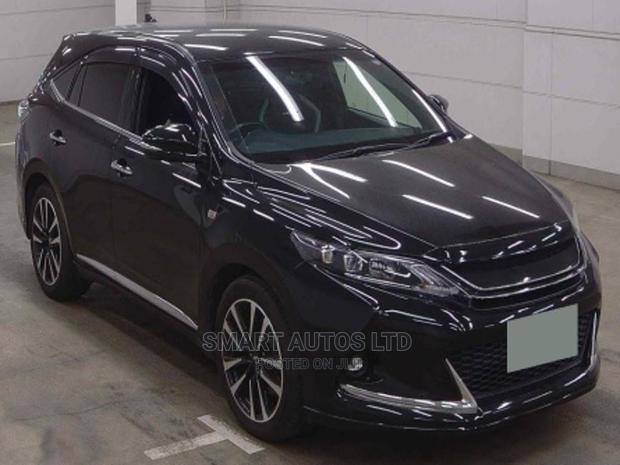 2016 Toyota Harrier in Black: Stylish SUV