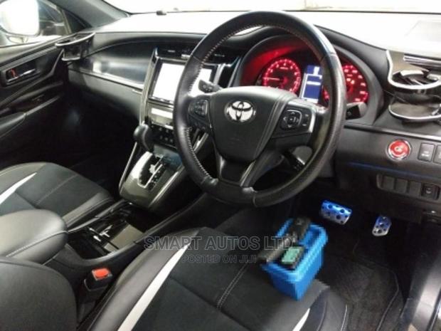 2016 Toyota Harrier in Black: Stylish SUV