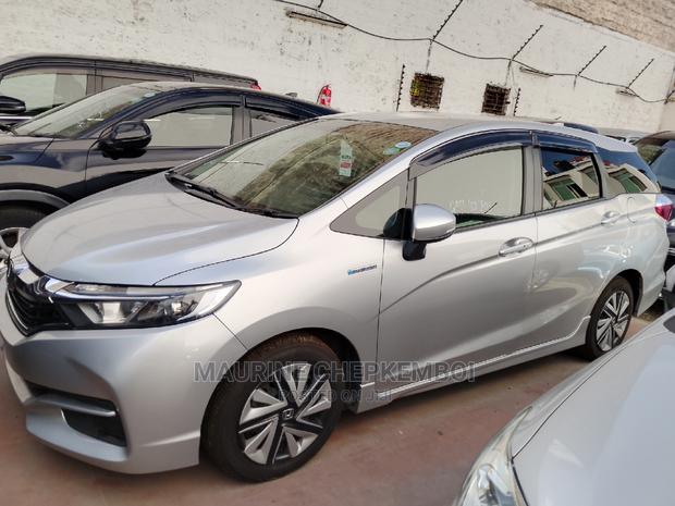 Honda Shuttle 2016 Silver