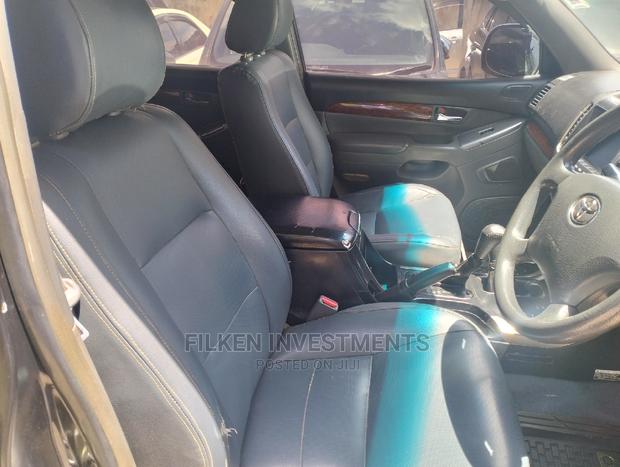 Black 2005 Toyota Land Cruiser Prado 3.0 D-4D 5dr - Power and Style