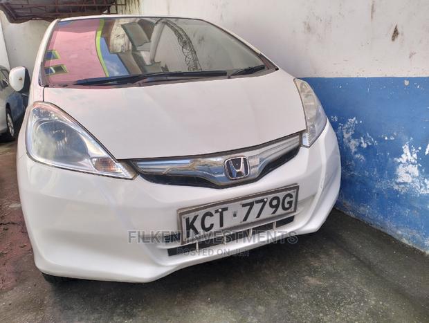Honda Fit Automatic 2012 White