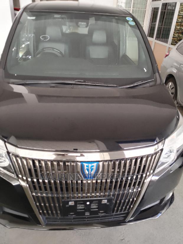 Toyota Esquire 1.8 FWD Hybrid (7 seater) 2016 Black