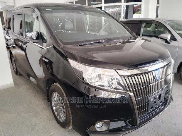 Toyota Esquire 1.8 FWD Hybrid (7 seater) 2016 Black