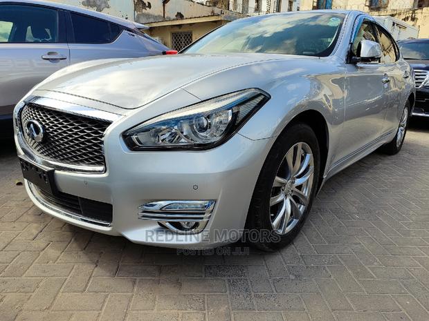 Pre-owned 2016 Nissan Fuga Silver - Affordable Luxury Sedan
