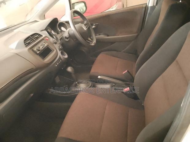 Honda Fit Shuttle 2016 White