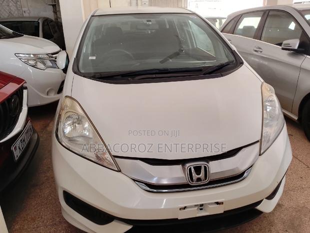 Honda Fit Shuttle 2016 White