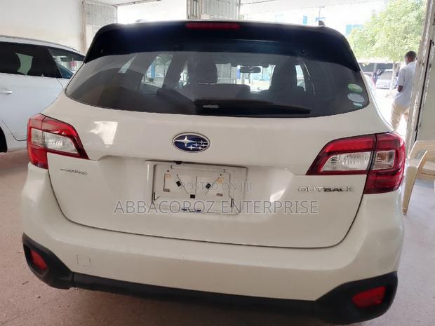 Subaru Outback 2015 White