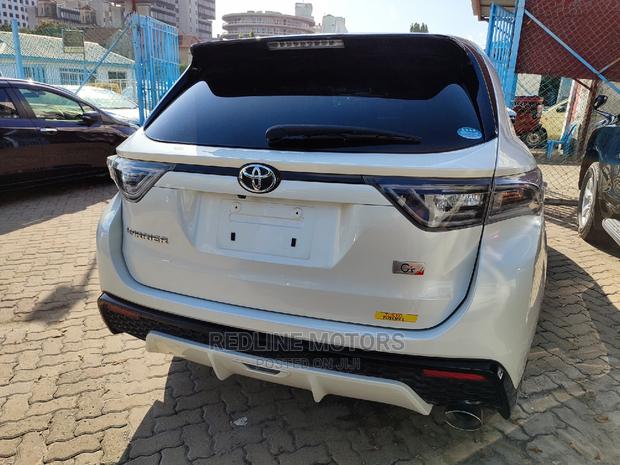 2017 Toyota Harrier 2.0 Turbo 4WD - White, High-Performance