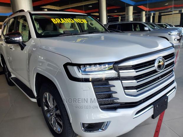 2023 Toyota Land Cruiser Off-White: Classic Adventure Vehicle