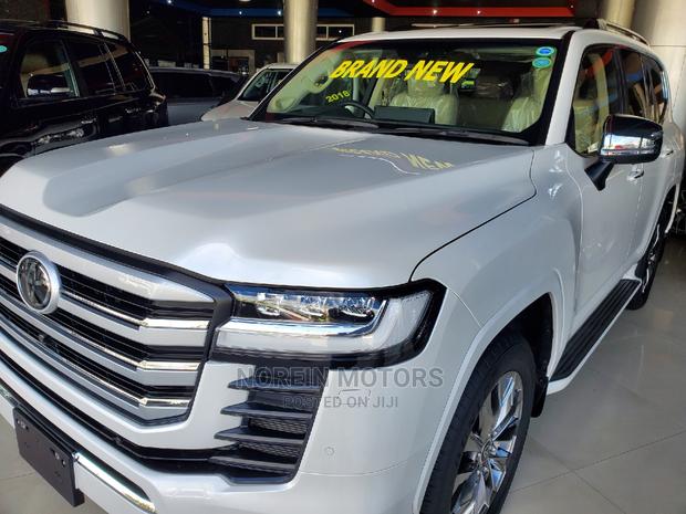 2023 Toyota Land Cruiser Off-White: Classic Adventure Vehicle