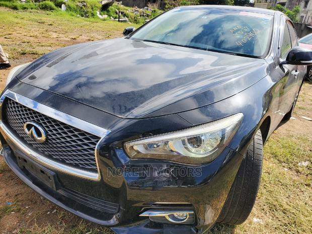 2016 Black Nissan Skyline - High-Performance Sedan
