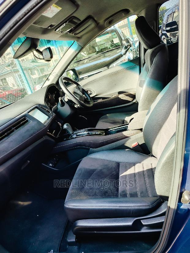 Honda Vezel 2016 Blue - Luxury at an Affordable Price!