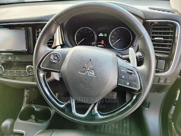 Pre-owned 2016 Mitsubishi Outlander ES AWC - Black Edition