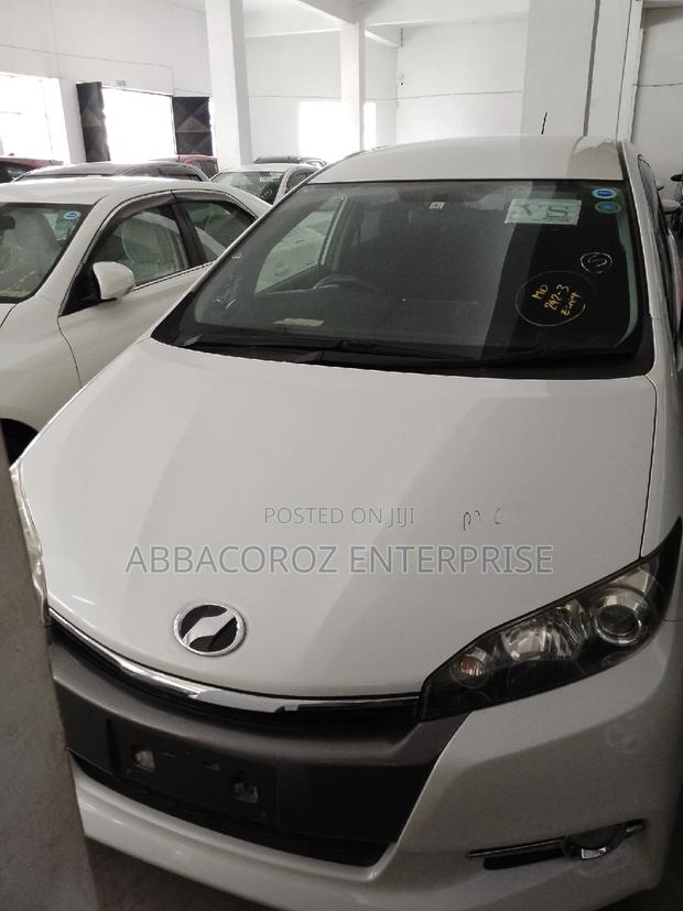 Toyota Wish 2016 White