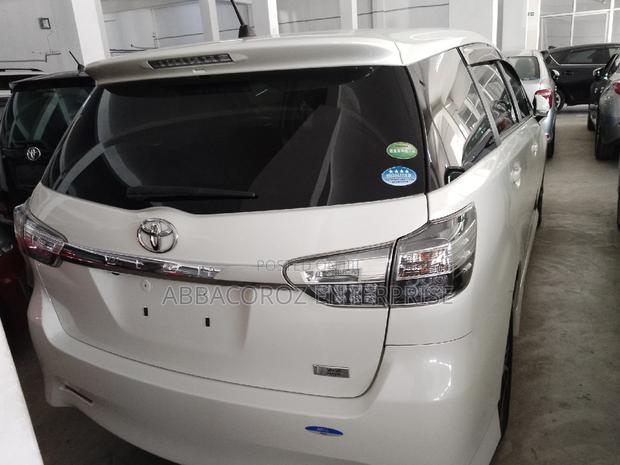 Toyota Wish 2016 White