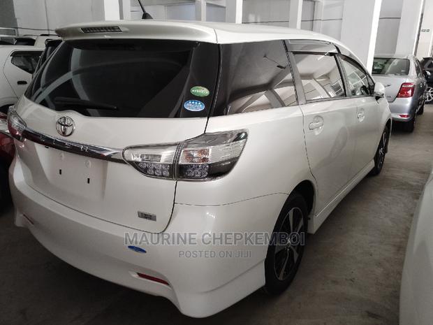 Toyota Wish 2016 White