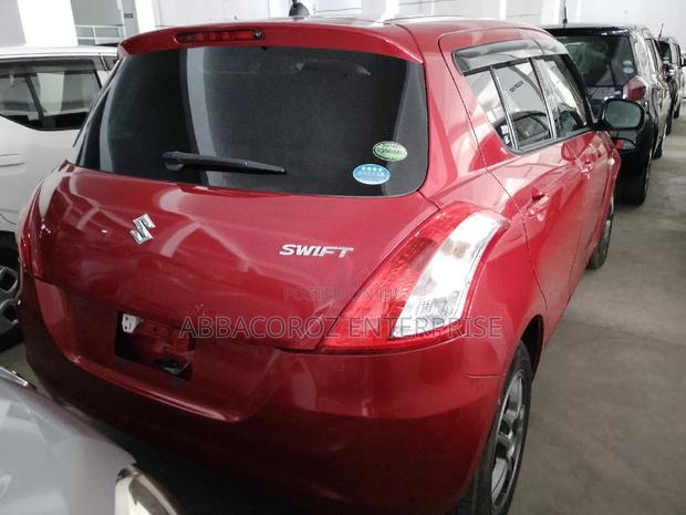 Suzuki Swift 2016 Red