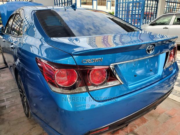 Blue Toyota Crown 2017 Limited Edition