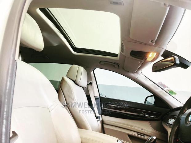 Experience a luxurious ride in the 2013 BMW 7 Series 740Li xDrive Pearl