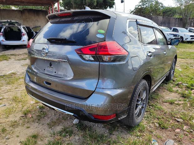 Gray Nissan X-Trail 2.0 Petrol FWD 2016 - Quality Used Vehicle